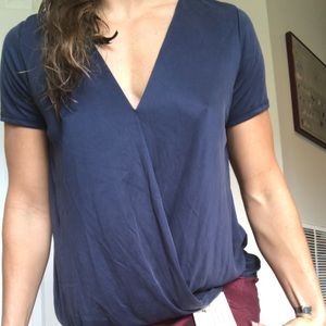 Francesca’s NWT v-neck T-shirt super soft